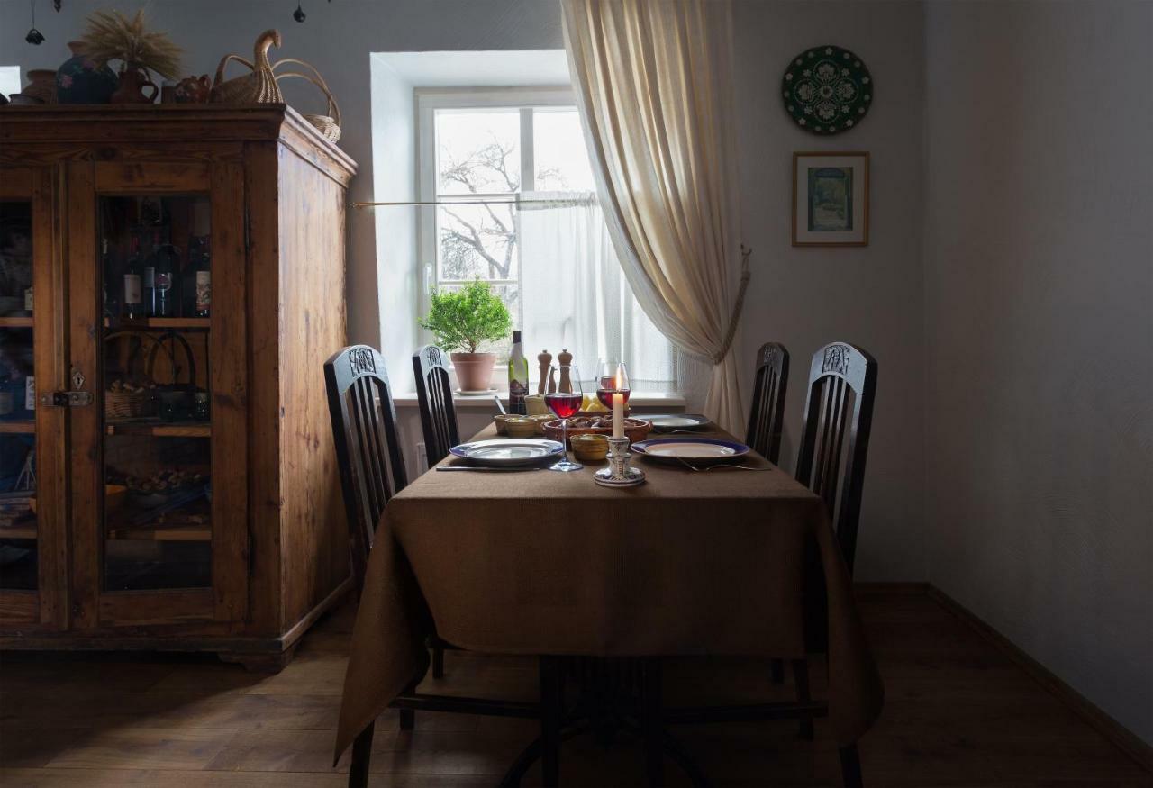 Divas Istabas Appartement Saldus Buitenkant foto